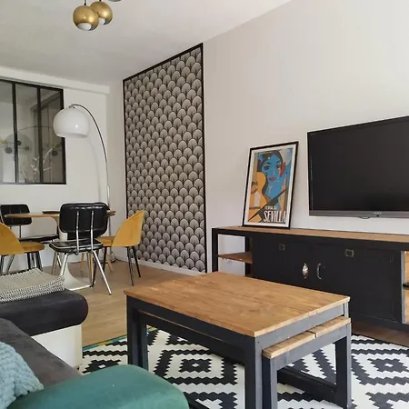 New- Le Seville - 2 Parkings - Terrasse - Proche Centre Apartment *